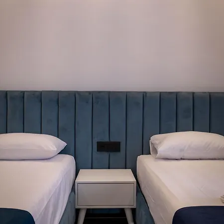 Melina Hotel 3*