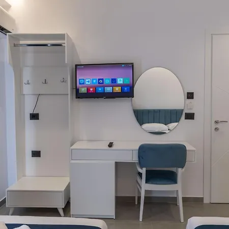Melina Hotel 3*