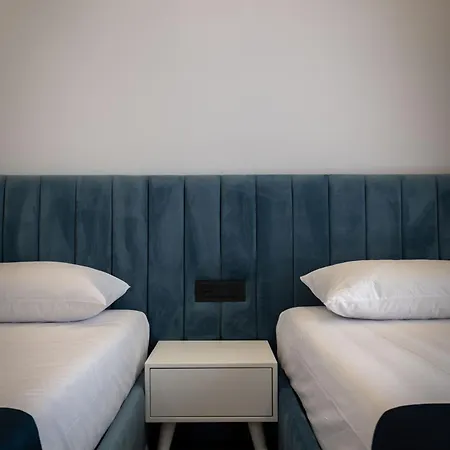 Melina Hotel 3*