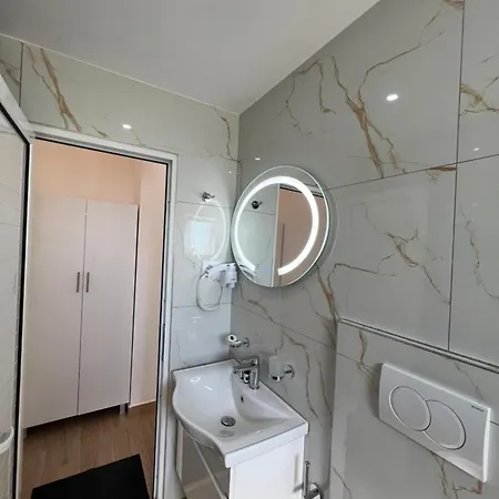 Melina Hotel 3*