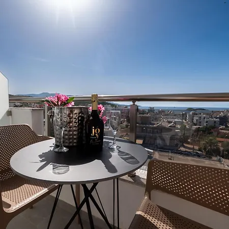 ホテル Melina クサミル