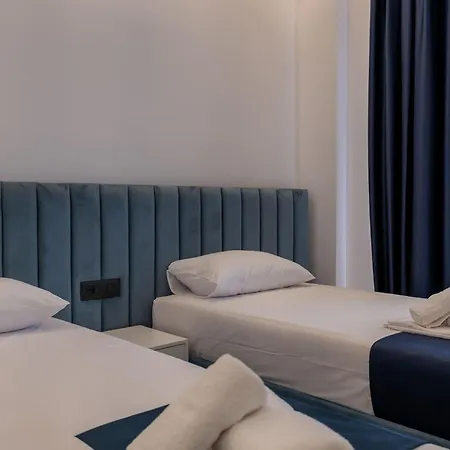 Melina ホテル クサミル